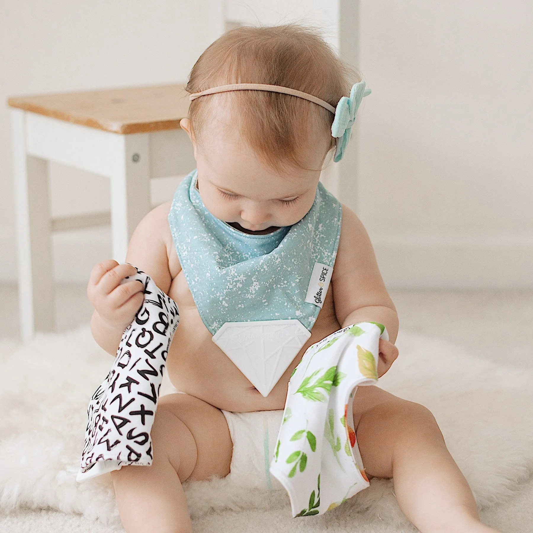 Glitter & Spice Organic Chew Bib - Waddles