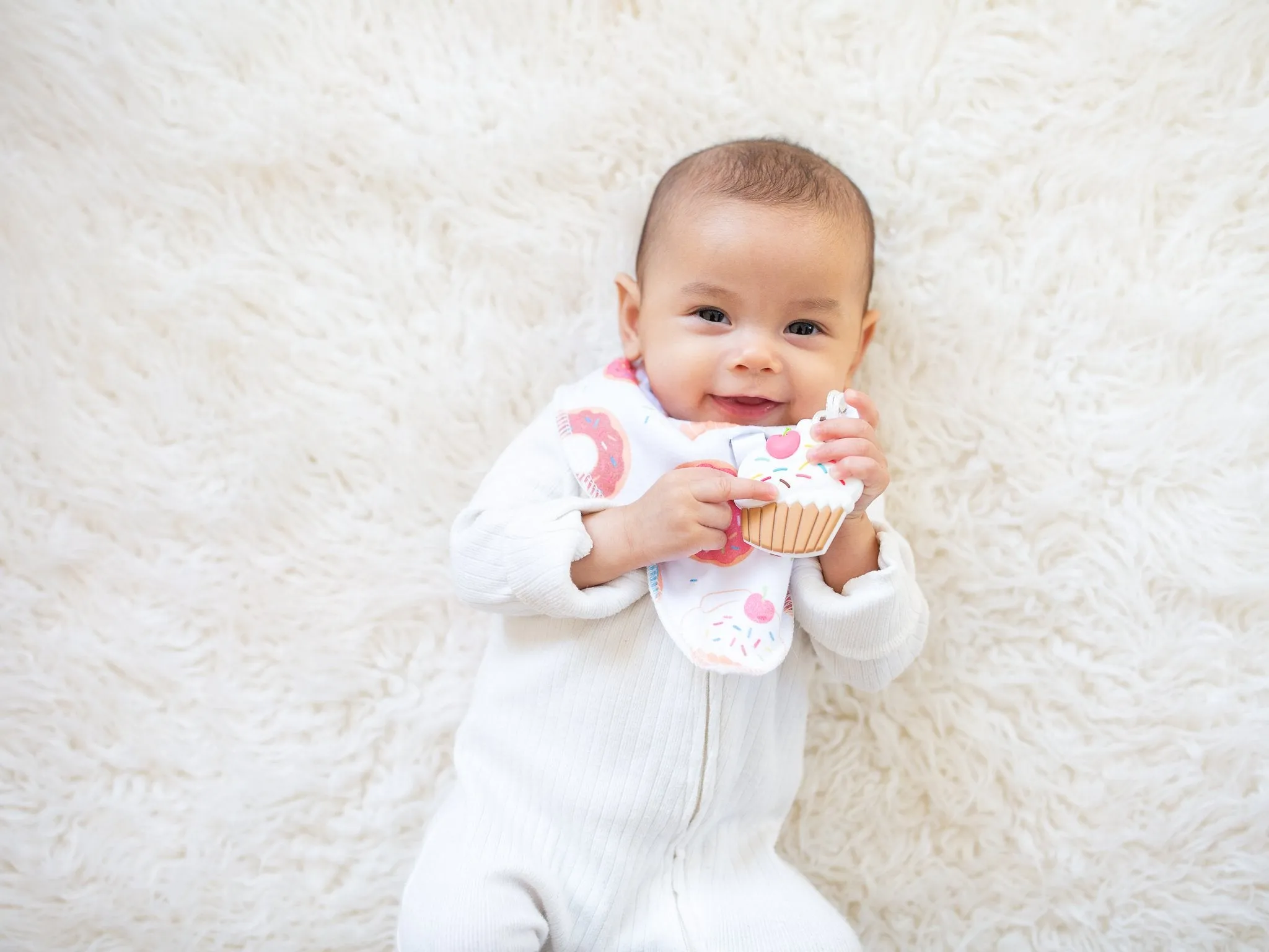 Silli Sweets Bandana Bib Set with Cupcake Teether & Strap