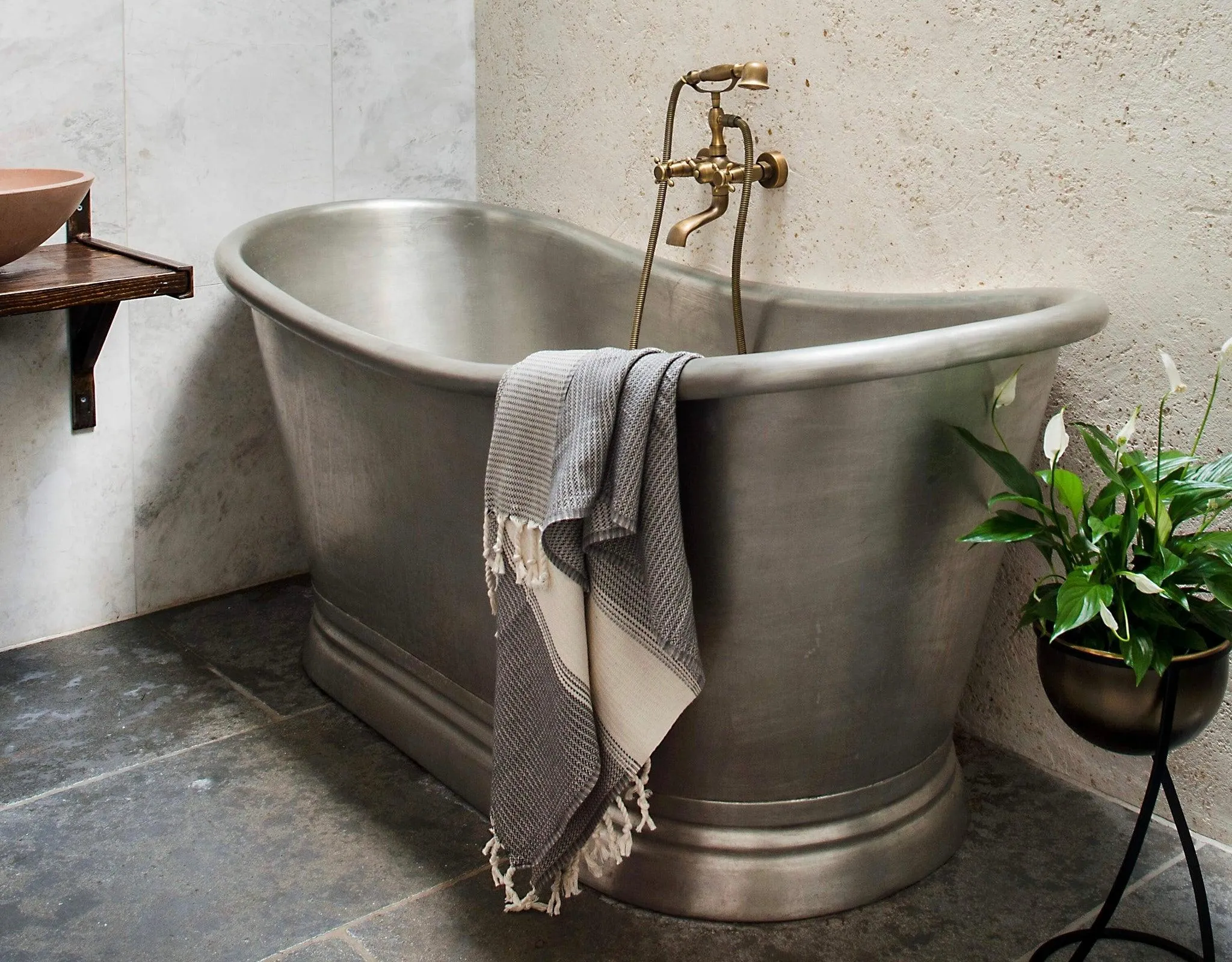 Tin Bateau Bath